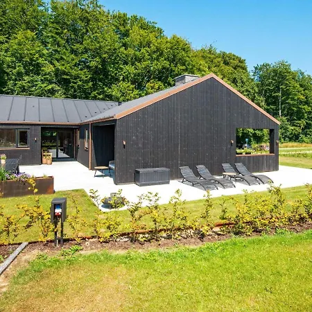 12 Person In Tatil Evi Haderslev
