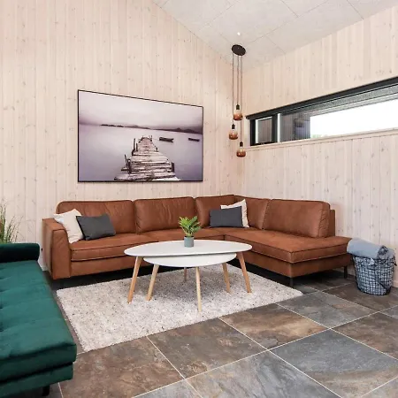 12 Person In Tatil Evi Haderslev